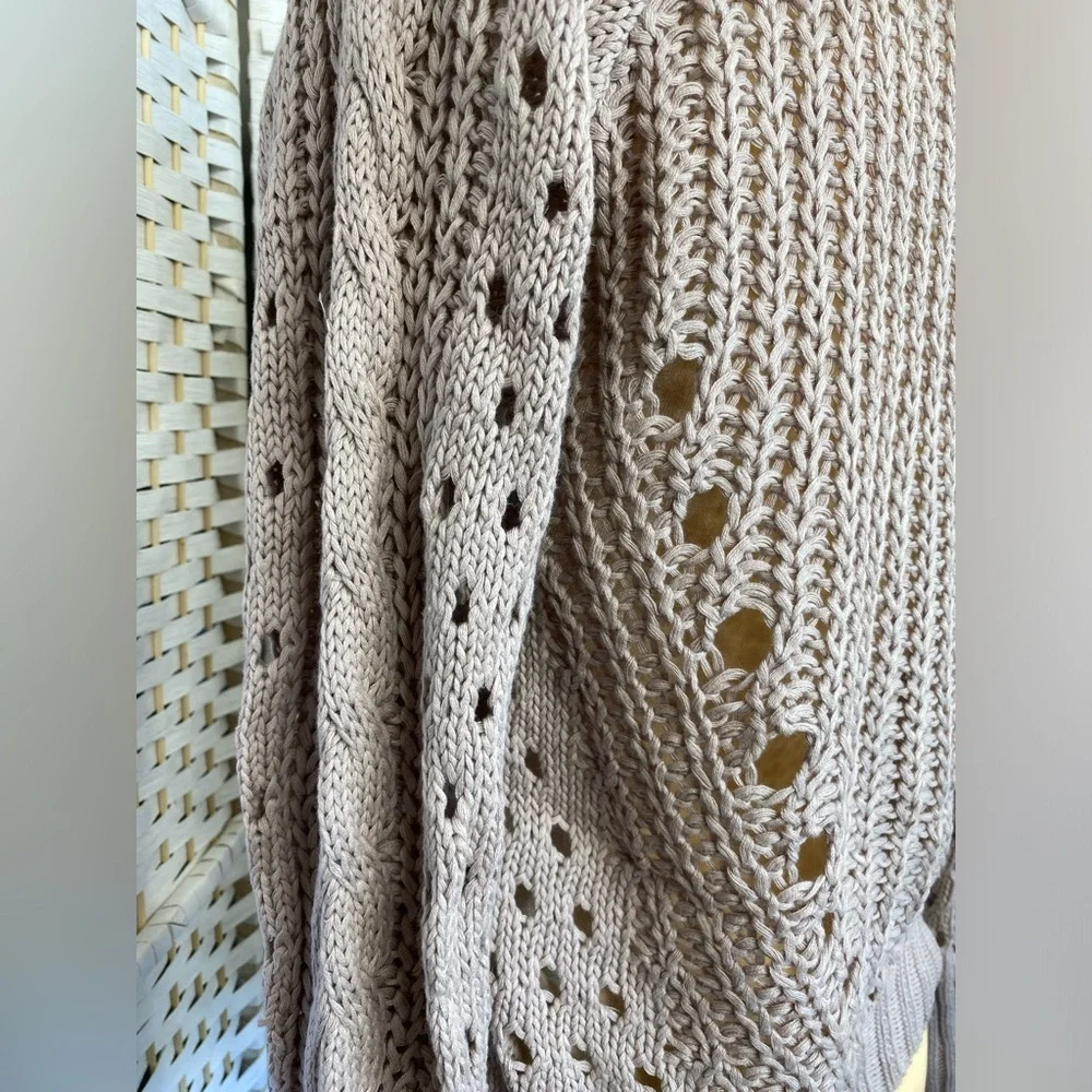 NWT Hem & Thread Pointelle V-Neck Button Down Cropped Cardigan - Picture 12 of 17